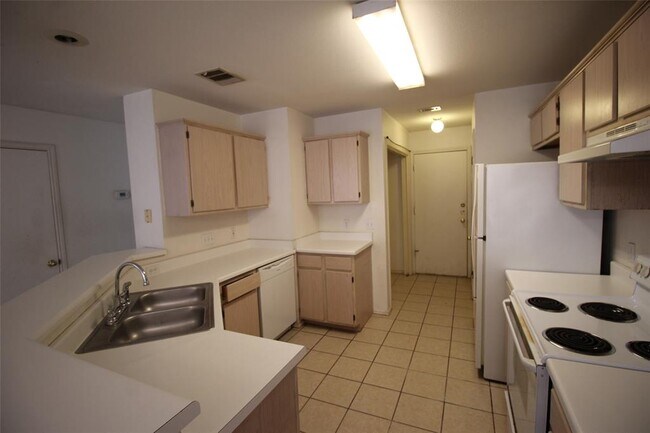 Building Photo - 9702 Nightjar Dr