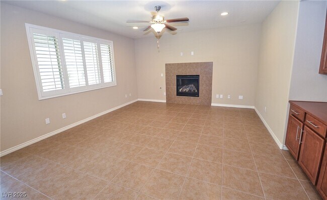 Building Photo - 685 Catalina Aisle St