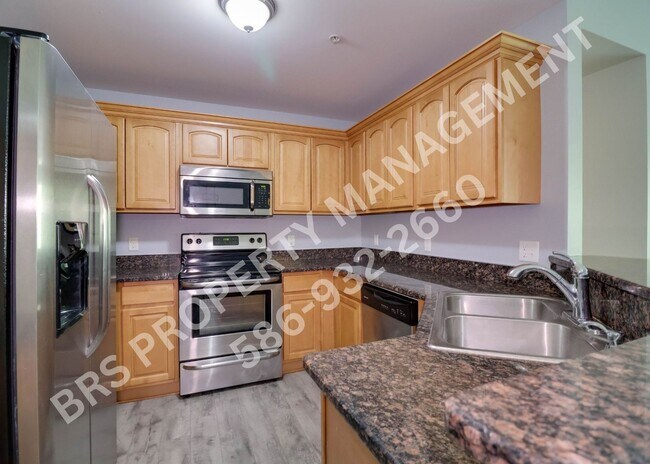 Building Photo - 2-bedroom 2 bath condo in Shelby Township