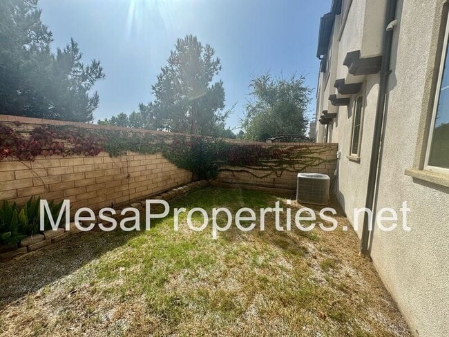 Building Photo - 3230 E Yountville Dr