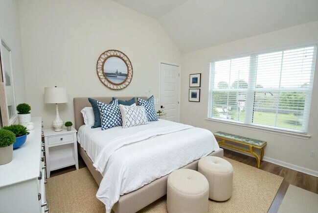 Building Photo - 26806 Skylark Blf Trl