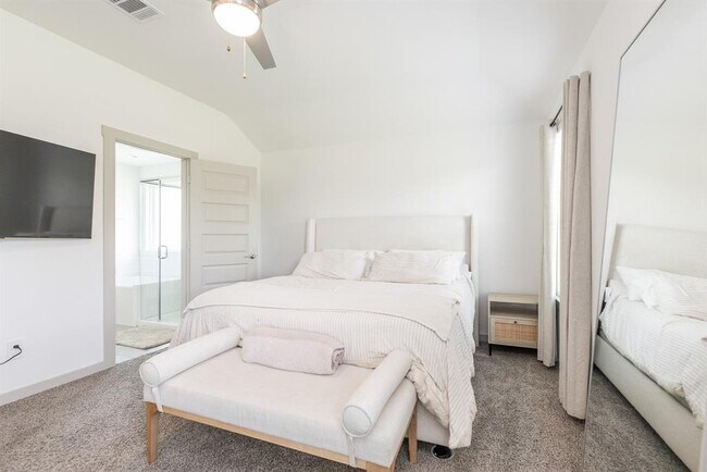 Building Photo - 6803 Telford Holw Trl