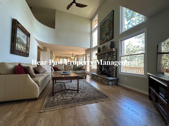 Building Photo - New Lower Price on this Magnificent Home in The Ridge!!