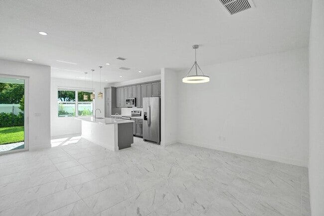 Building Photo - Gorgeous New 3 bedroom 2.5 Townhouse in Deerfield Beach, Sandpiper Pointe (2 Story)