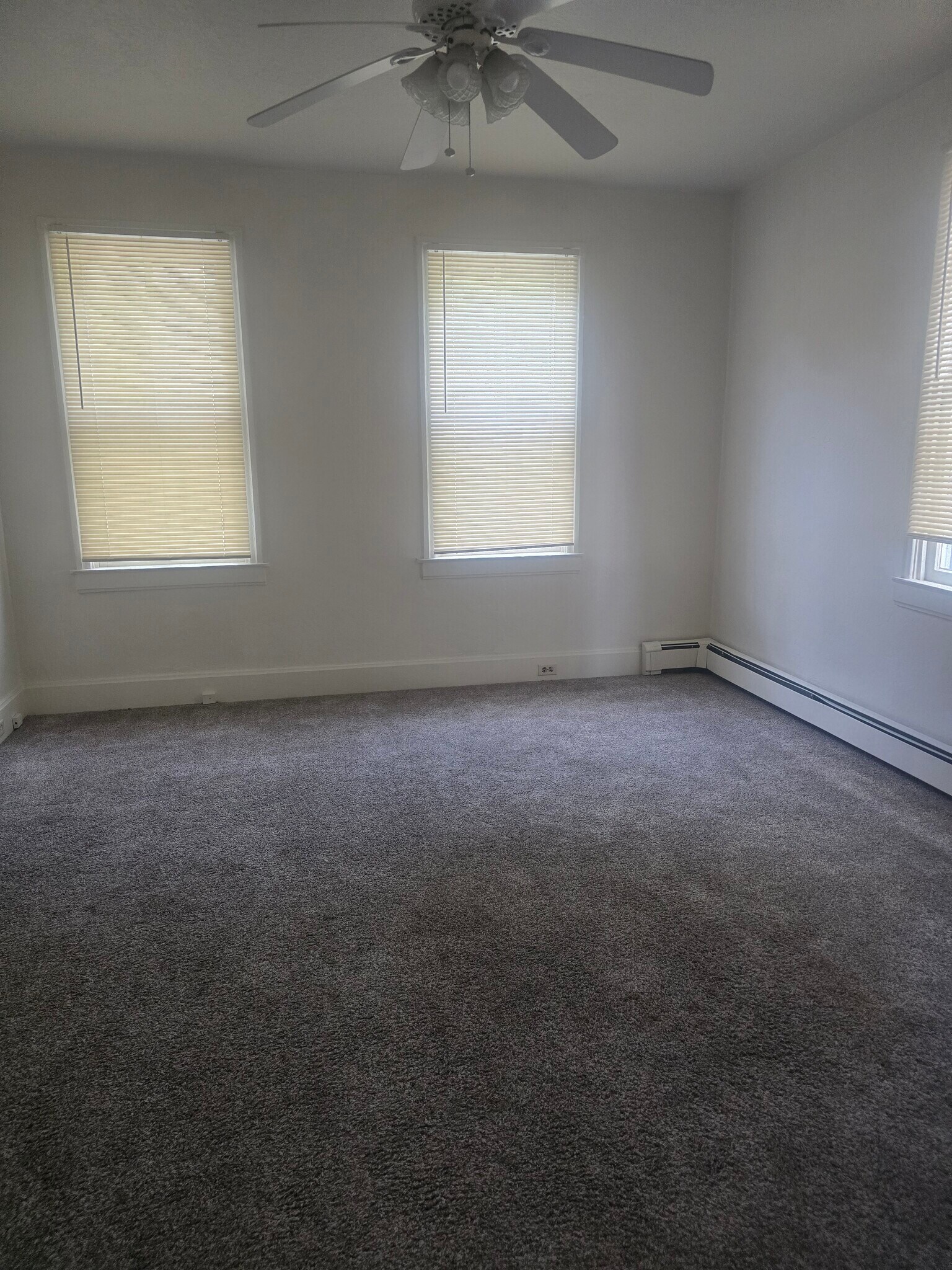 Building Photo - 708 Erie St