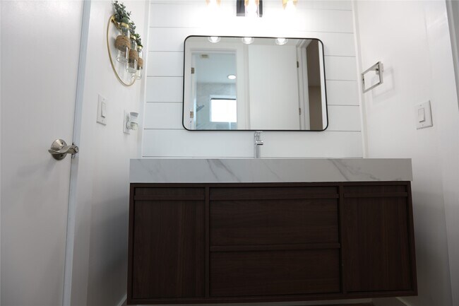 Building Photo - 1608 Patterson St