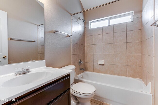 Building Photo - 5954 Katelyn Gray Cir