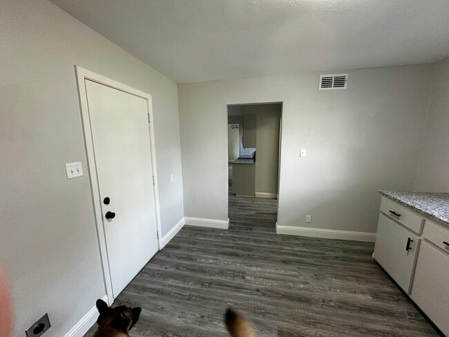 Building Photo - 415 N 19th St