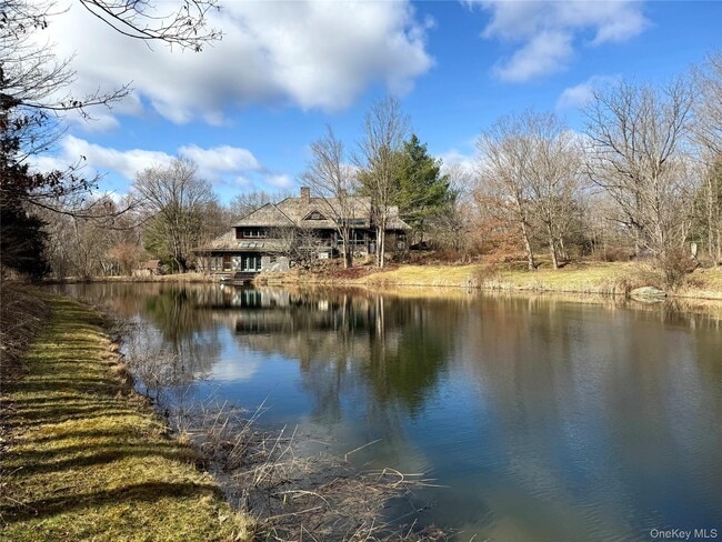 Building Photo - 22 Knight Rd