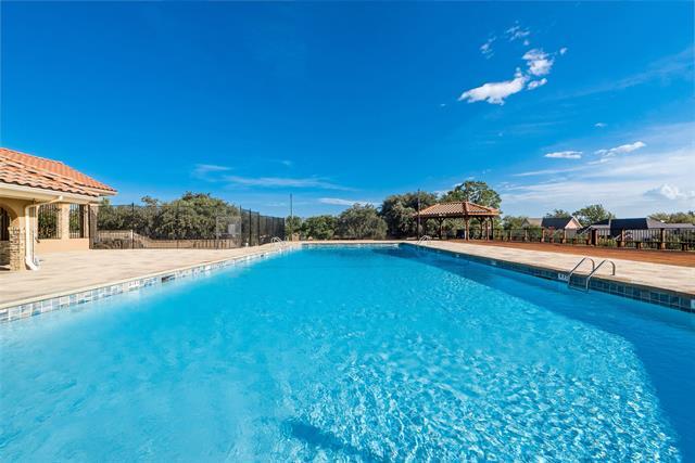 Building Photo - 2642 Encina Dr