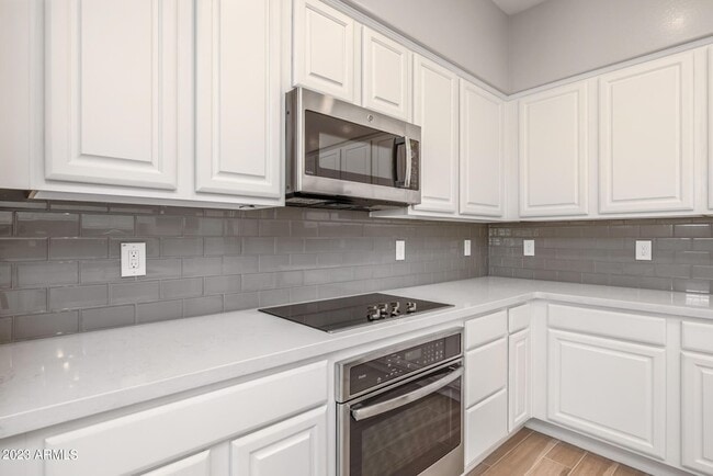 Building Photo - 250 W Queen Creek Rd