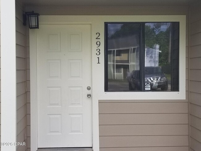 Building Photo - 2931 Ormond Ave