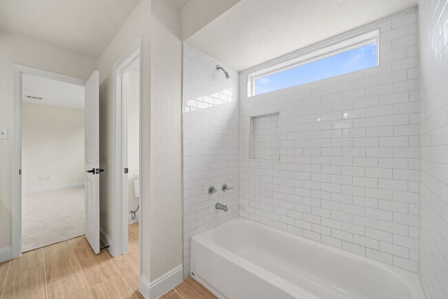 Building Photo - 15034 Rose Valley Dr