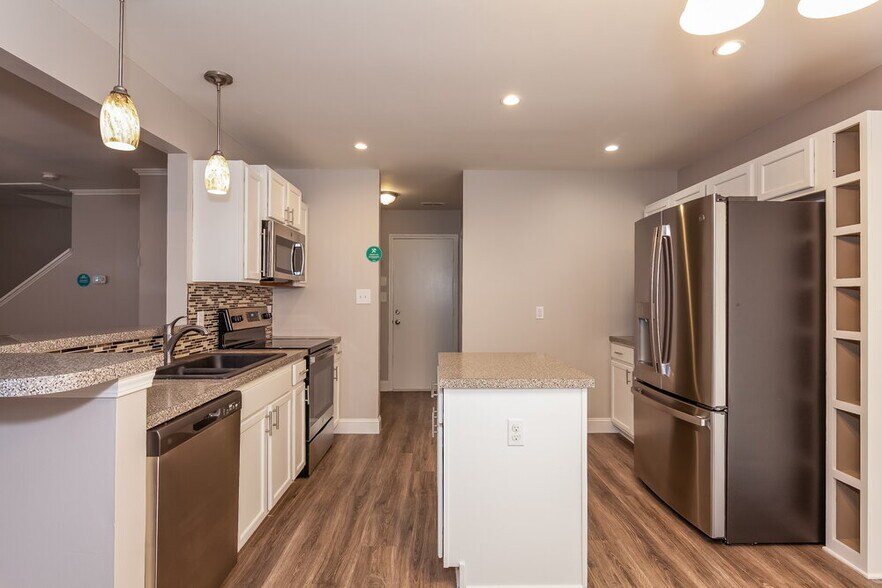 Building Photo - 125 Camforth Dr