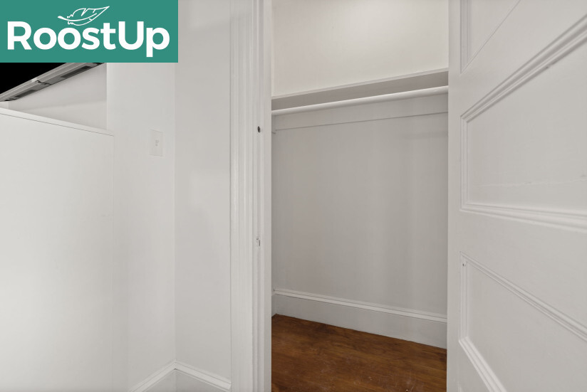 Building Photo - Furnished Bedroom in Jamaica Plain
