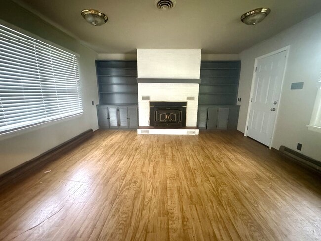 Building Photo - 3 BR 3 BA Ranch in Troy, MO