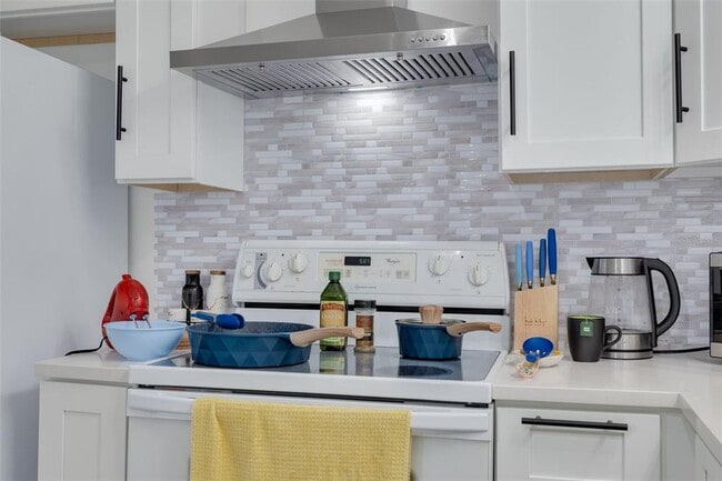 Building Photo - 1477 Pine Brook Dr