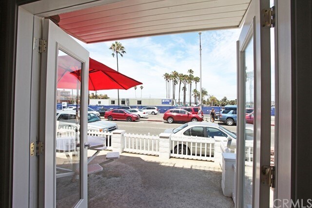 Building Photo - 1719 W Balboa Blvd
