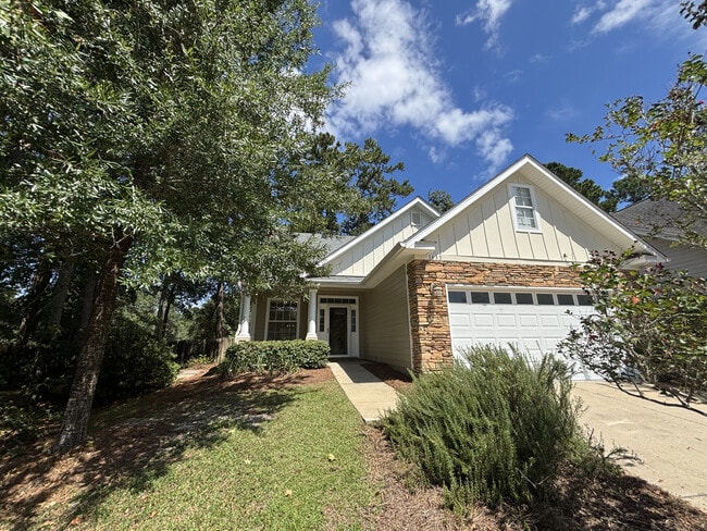 Building Photo - 1633 Shadowmoss Ave