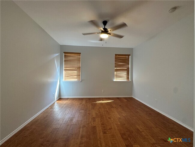 Building Photo - 2119 Belvedere Ct