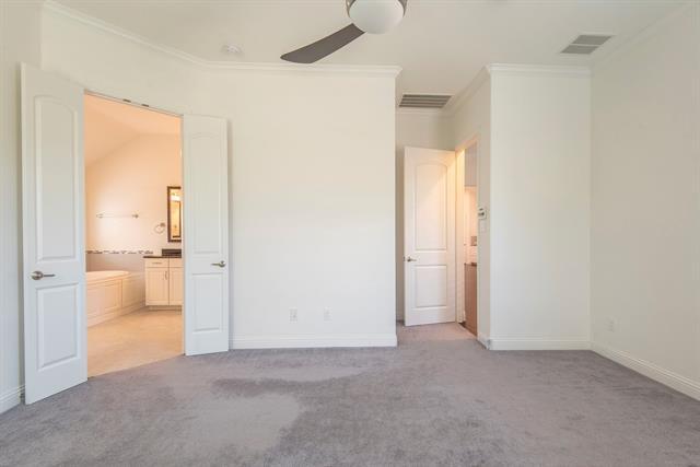 Building Photo - 861 Field Crossing