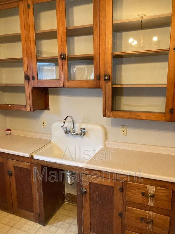 Building Photo - 4115 Henritze Ave