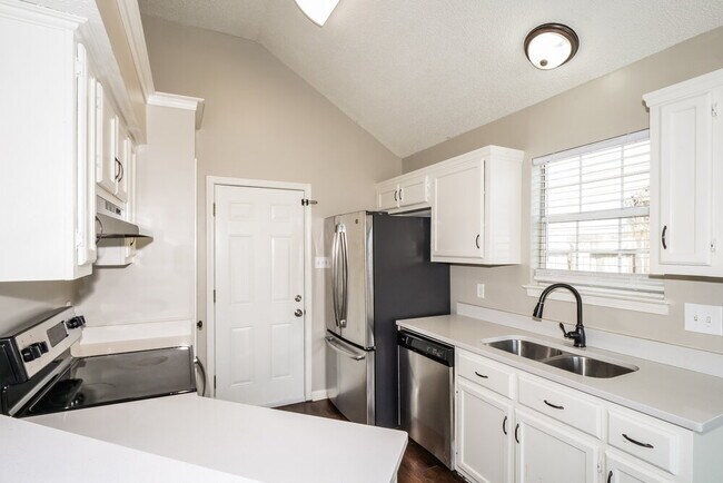 Building Photo - 6931 Gallop Dr