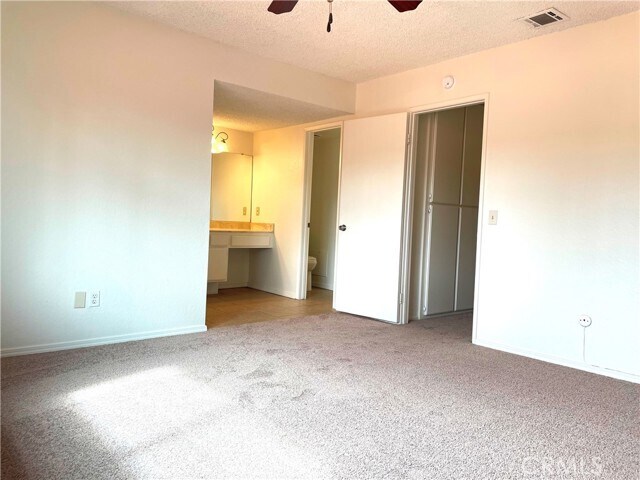 Building Photo - 1077 S Santo Antonio Dr