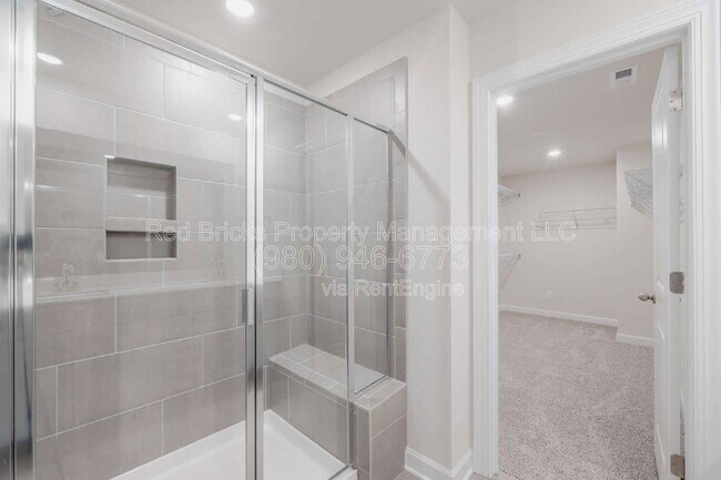 Building Photo - 11910 Silverheel Ln