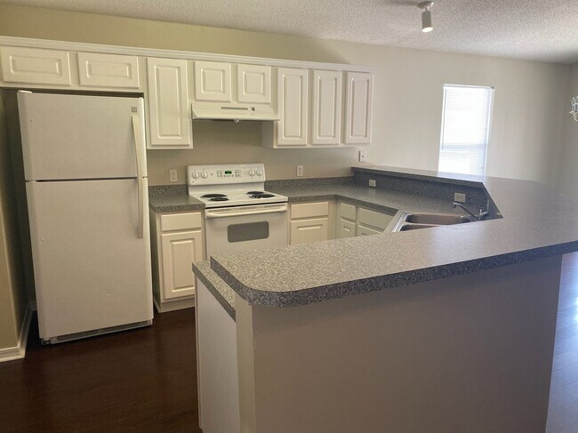 Building Photo - 286 Limestone Cir