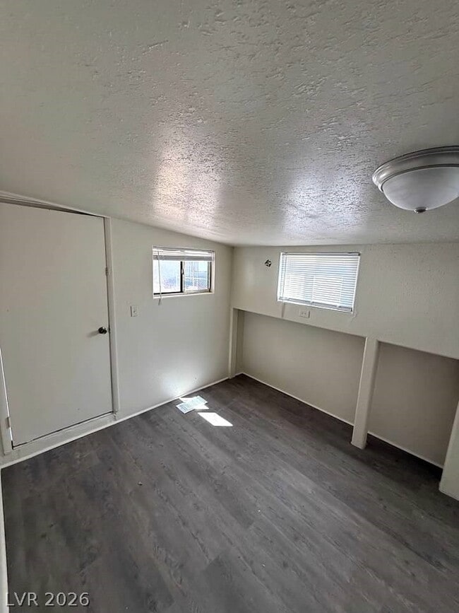 Building Photo - 5051 Sitka Ln