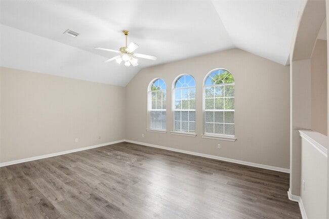 Building Photo - 3924 Highland Vale Ct
