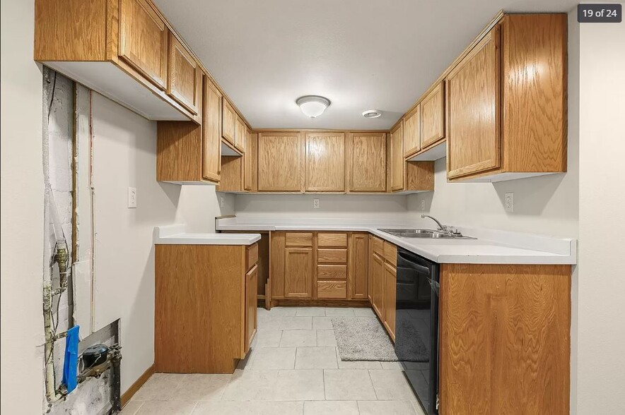 Kitchen Down - 1014 8th Ave S