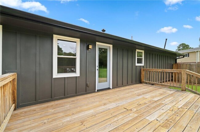 Building Photo - 3251 Plains Way