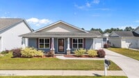 Building Photo - 408 Elsmore Dr