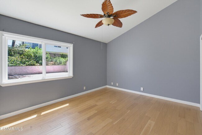 Building Photo - 786 Capitan St