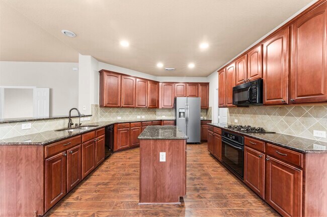 Building Photo - 21127 Gladys Yoakum Dr