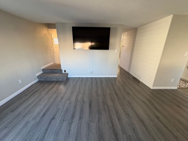 Building Photo - Beautiful 4 Bed 3 Bath Home!!!