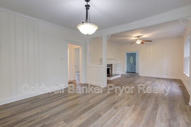 Building Photo - 65 Nason St