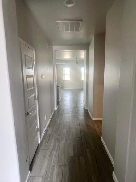 Building Photo - 1485 Bison Spring Dr