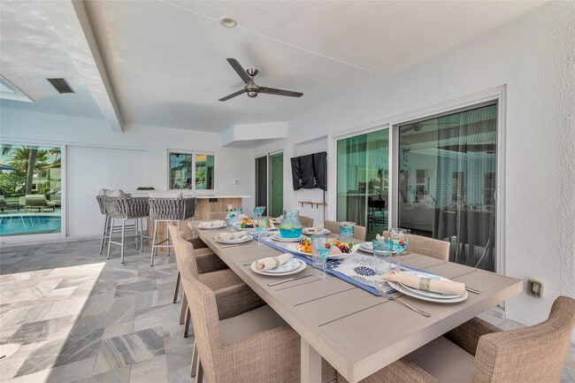 Building Photo - 3108 NE 42nd Ct