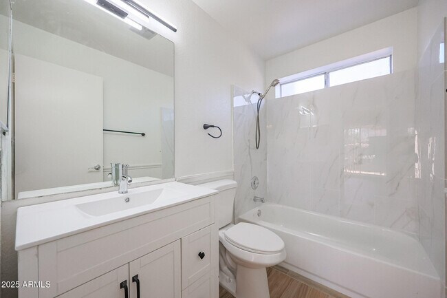 Building Photo - 19601 N 7th St