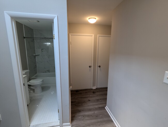 view into secondary bathroom and laundry area - 205 Bates St NW