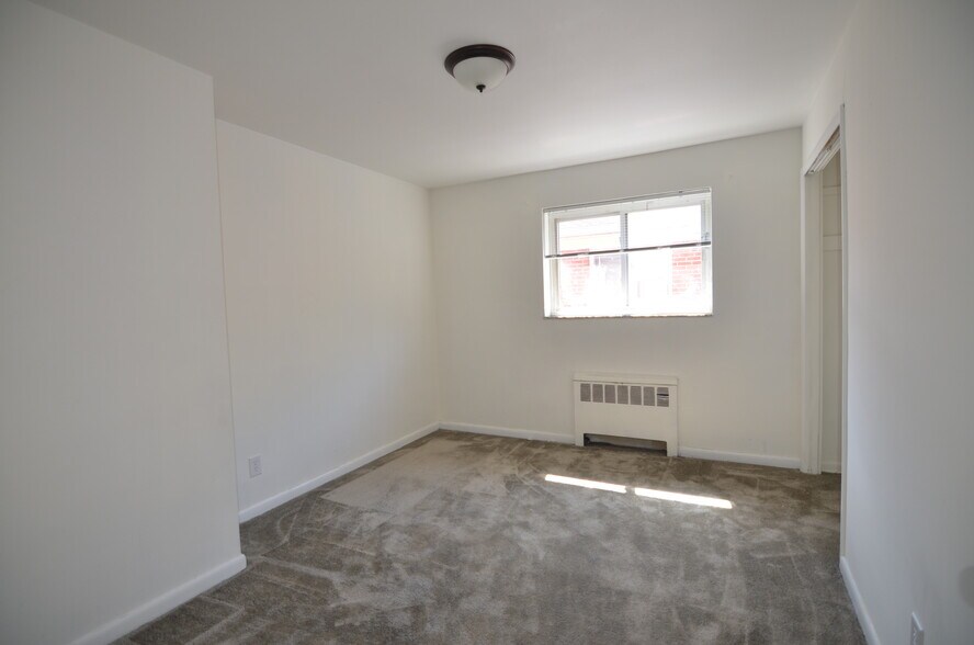 Building Photo - 7121 Delaware Ave