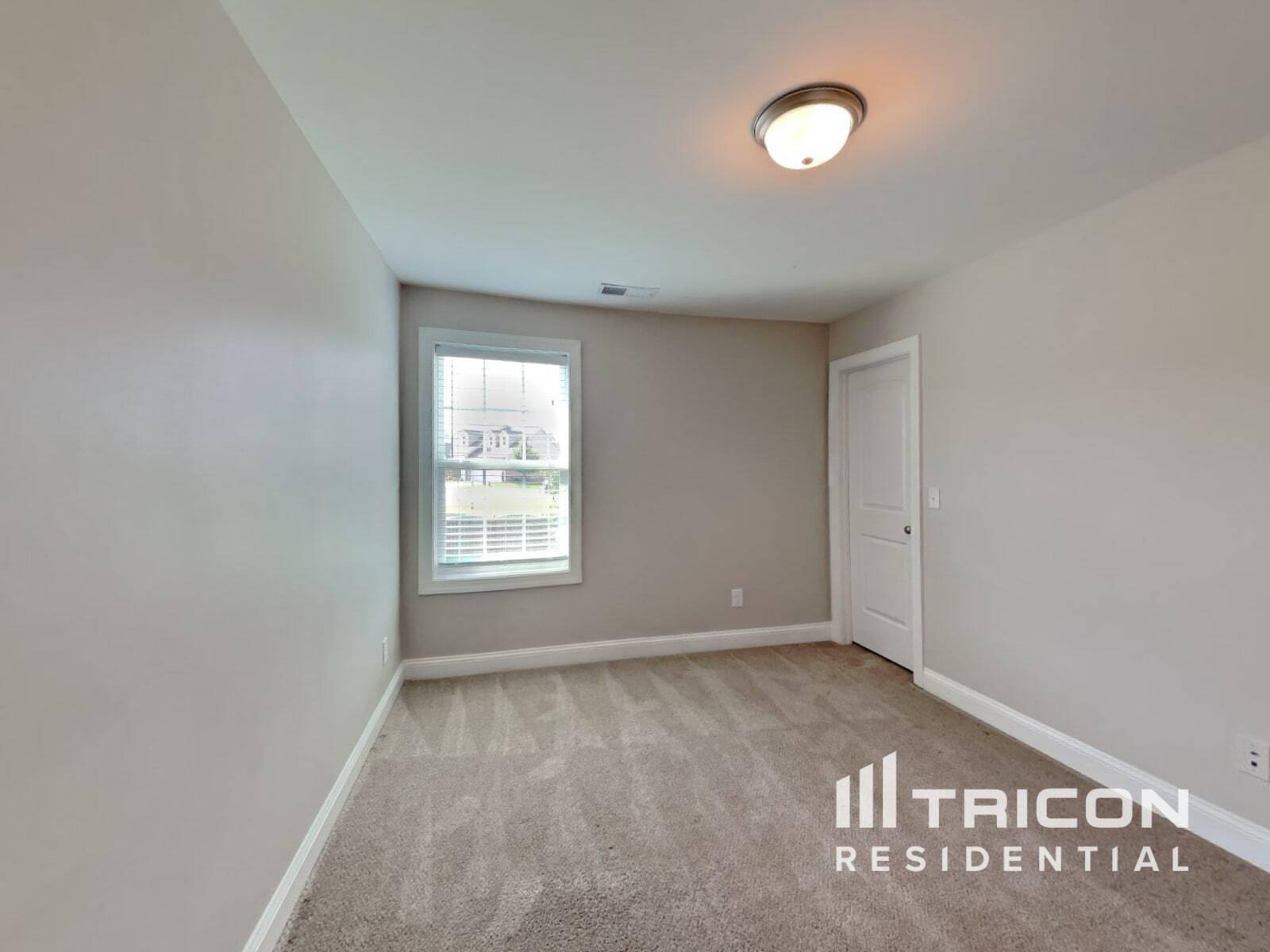Building Photo - 516 Holden Forest Dr