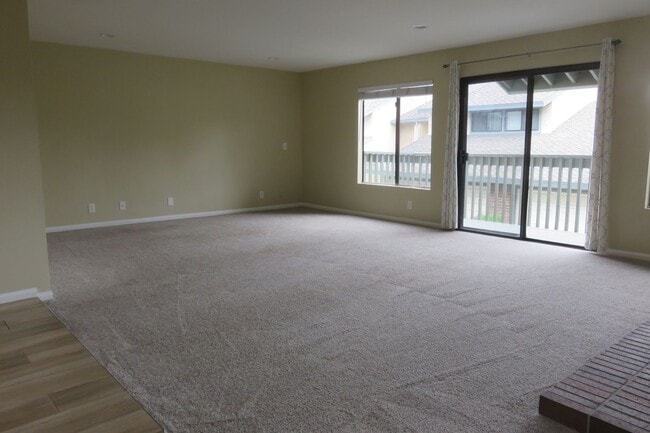 Building Photo - Townhome for Rent — La Jolla Village, South Point Community