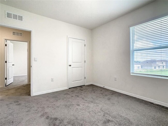 Building Photo - 16506 Mosaic Oar Dr