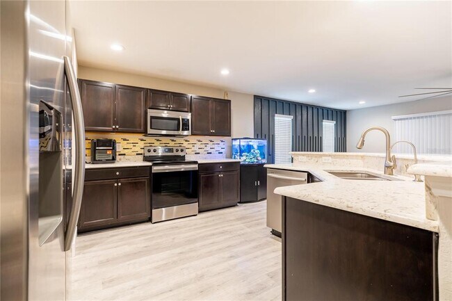 Building Photo - 2942 Fieldwood Cir