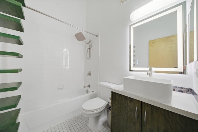 Building Photo - 1727 S Indiana Ave