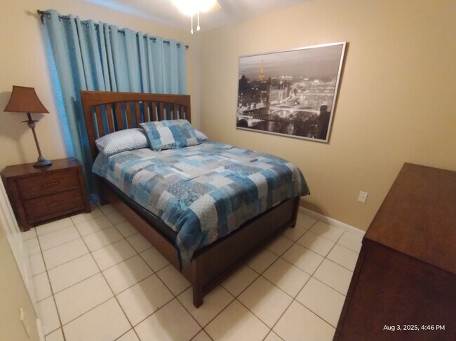 Building Photo - 8030 Orange Ave